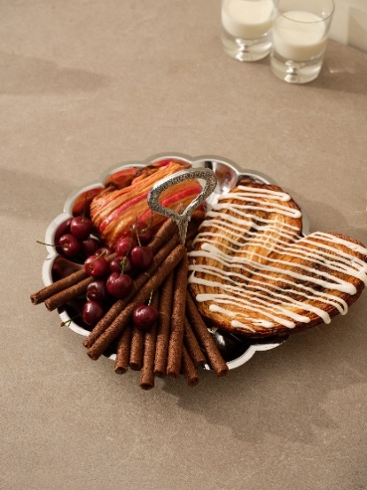 Papan charcuterie dengan wafer stick